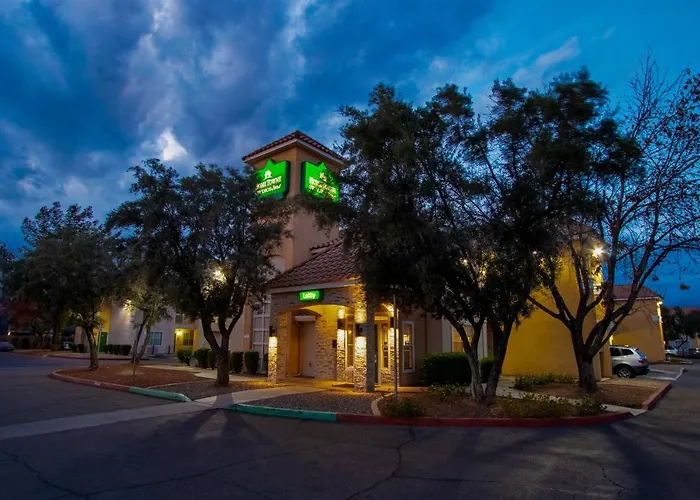 Hometowne By Red Roof - Dunlap Ave 2* Phoenix