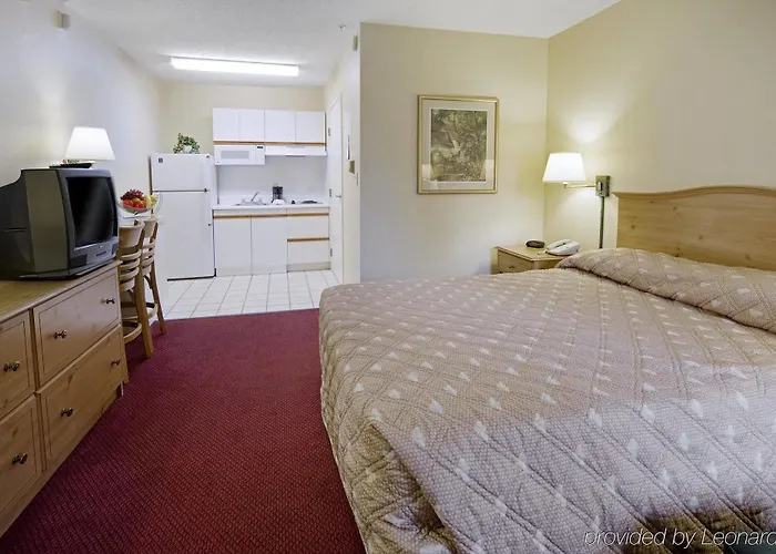 Motel Hometowne By Red Roof - Dunlap Ave Phoenix